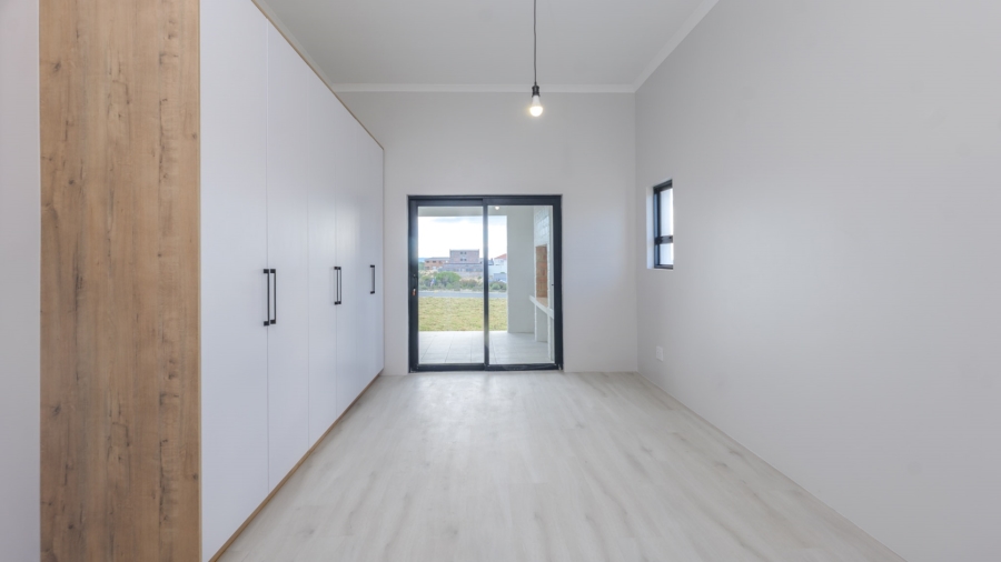 4 Bedroom Property for Sale in Oceanview Heights Western Cape